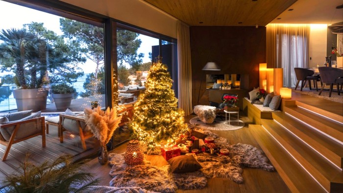 Ring in the New Year in Ultimate Luxury at Villa Contessa!