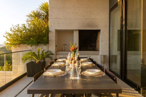 Elena & Frida Residence 21