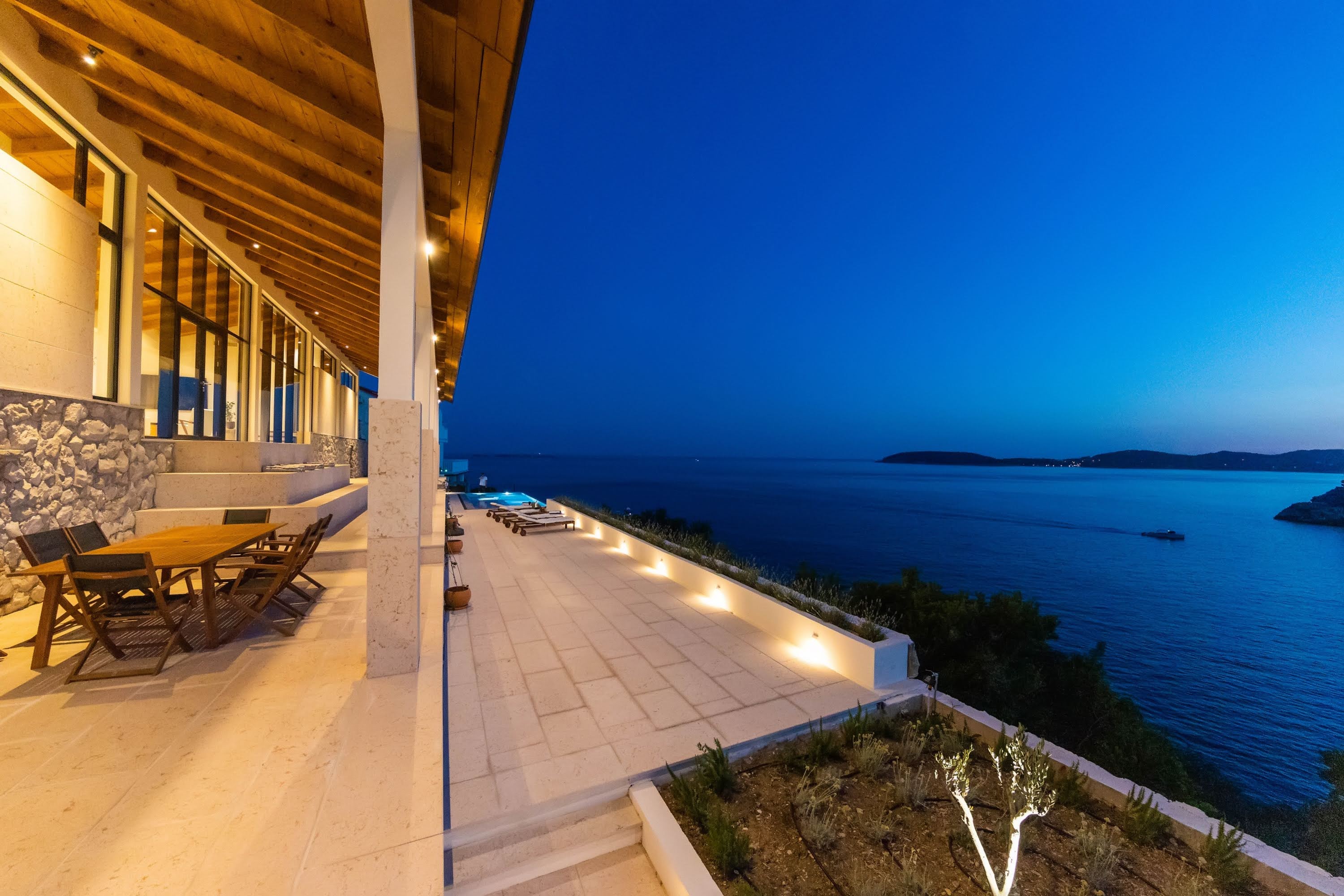 Why Is Istria Ideal for a Luxury Villa Holiday in Summer? | Auna Collection
